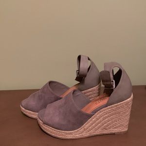 Coconuts by Matisse Flamingo Gray Espadrilles Open Toe Wedge Heels